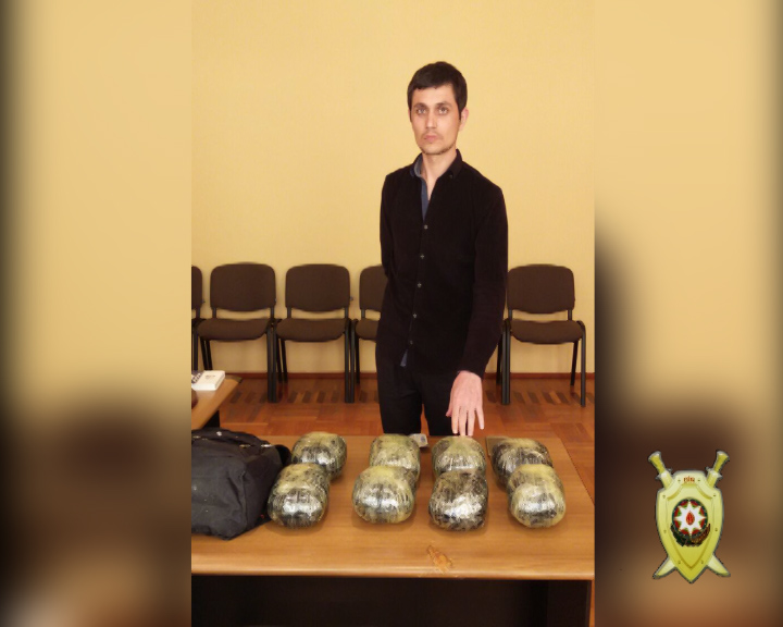 Azərbaycana 40 min dollarlıq tiryək gətirən TUTULDU