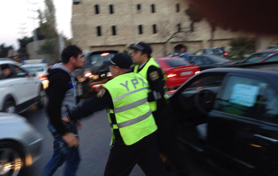 “Polislərdən biri qulağından yumruqla vurdu” - Daha bir DYP-sürücü davası   