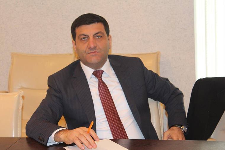 Baş redaktor: “Nazirin işarəsilə jurnalistin döyülməsi...”