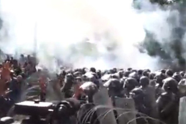 Yerevanda müxalifət polilə toqquşdu: 22 nəfər yaralandı