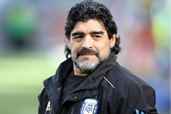 Dieqo Maradona baş məşqçilikdən istefa verib