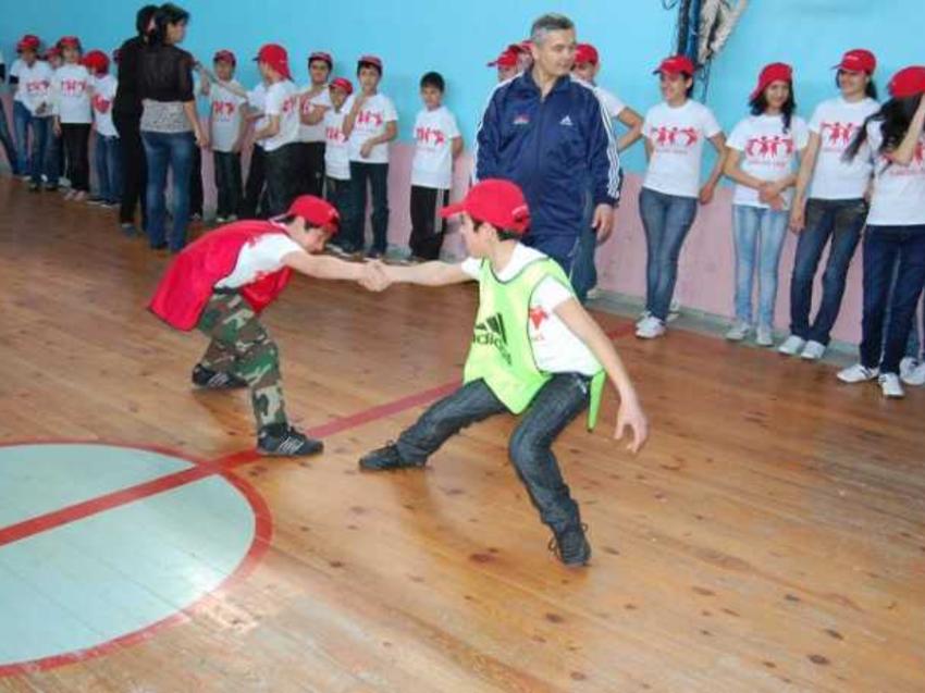 &ldquo;Bakcell&rdquo; inkl&uuml;ziv idmanı təşviq edir