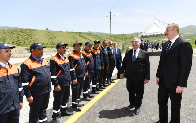 İlham Əliyev Xızıda açılışlar etdi - YENİLƏNİB