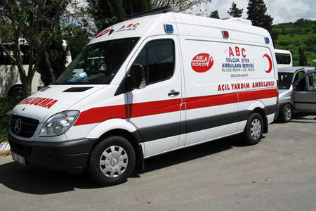 Türkiyədə məktəbliləri aparan avtobus aşıb - 16 şagird xəstəxanada