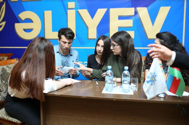 “Heydər Əliyev irsini öyrənirik” adlı bilik yarışı keçirilib