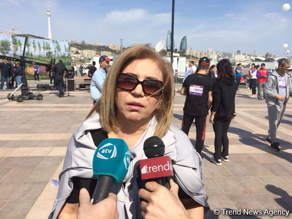 Bahar Muradova da \