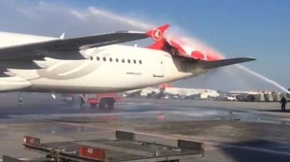 Türkiyədə iki təyyarə toqquşdu
