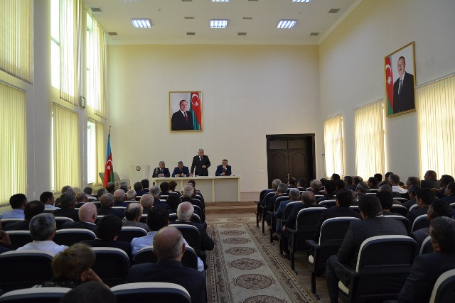 Füzulidə pambıq, barama və taxılçılığa dair müşavirə keçirildi