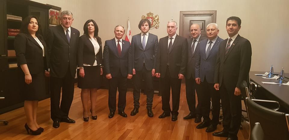 Azərbaycanlı deputatlar gürcü spikerlə görüşüblər