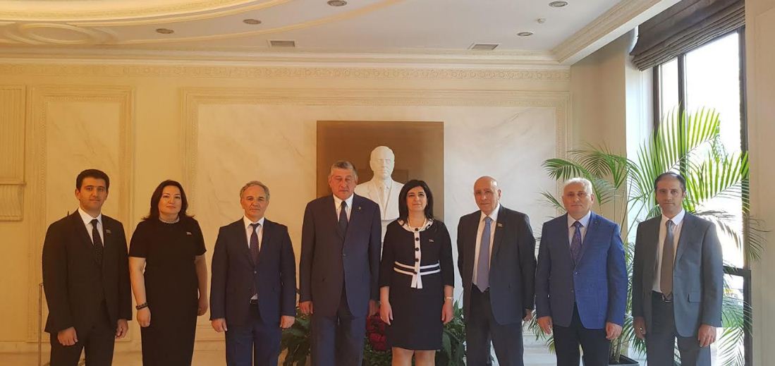 G&uuml;rc&uuml;standa səfərdə olan deputatlar səfir Dursun Həsənovla g&ouml;r&uuml;ş&uuml;blər