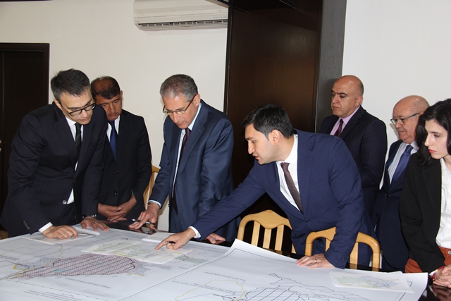 Yeni nazir “AzerGold”in sədrini qəbul edib