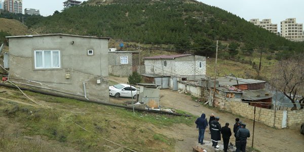 Bayıl qəsəbəsində yenidən sürüşmə oldu