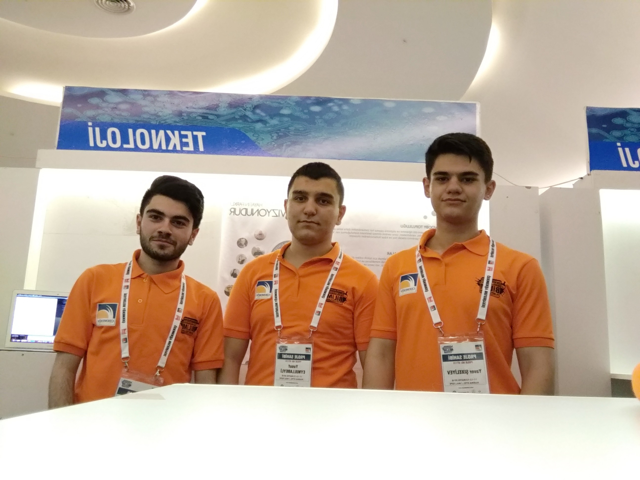 Azərbaycanlı tələbə beynəlxalq müsabiqədə təltif edildi