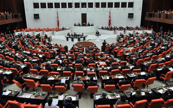 Ərdoğan AKP-nin 200 deputatını dəyişdi - QƏRAR