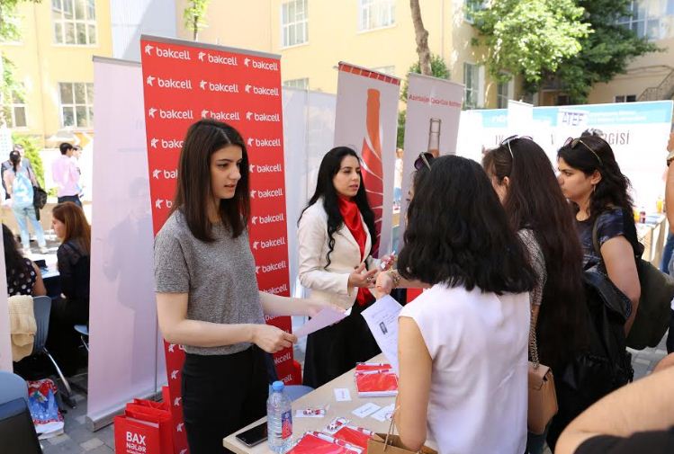 Bakcell karyera sərgisinə qatılıb