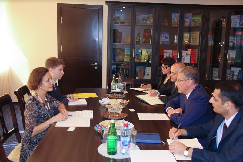 Muxtar Babayev Fransa səfirini qəbul edib