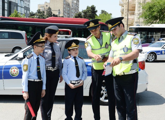 Yol polisi də uşaqlara &ldquo;vəzifə&rdquo; verdi - FOTO  &nbsp;