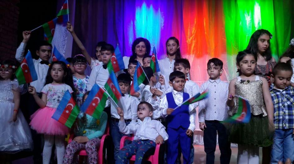 Bakcell uşaqları sevindirdi