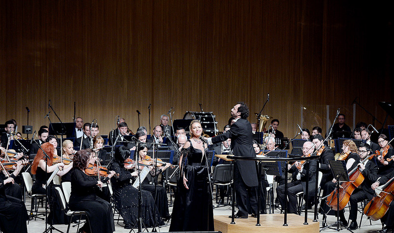 Heydər Əliyev Mərkəzində Yana Melikayeva və Askar Abdrazakovun konserti - FOTOLAR