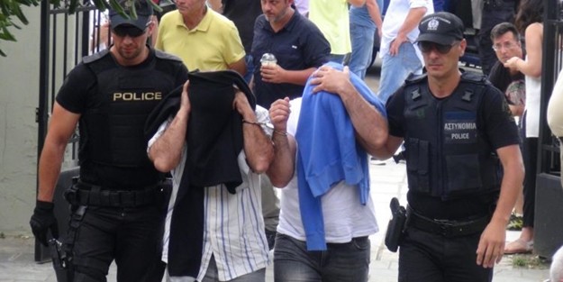 Yunanıstan qiyamçıları azadlığa buraxdı 