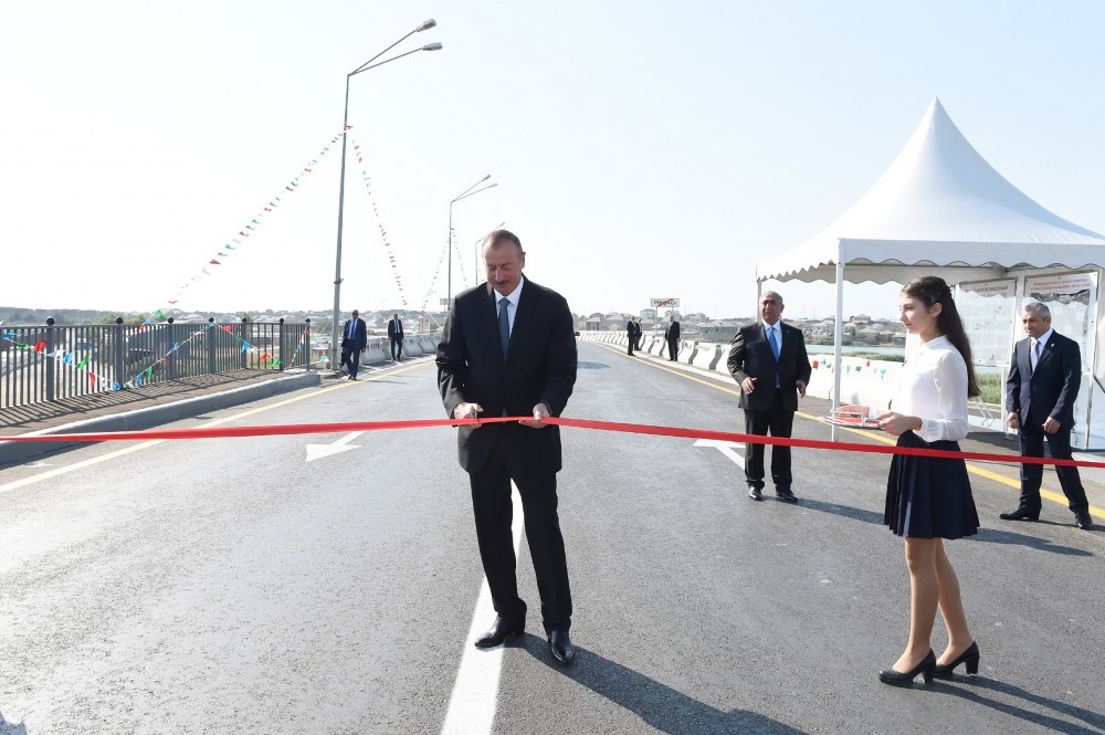 İlham Əliyev Goranboyda açılış etdi