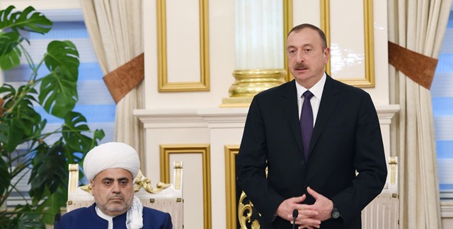Prezident İlham Əliyev iftar mərasimində iştirak edib - YENİLƏNİB