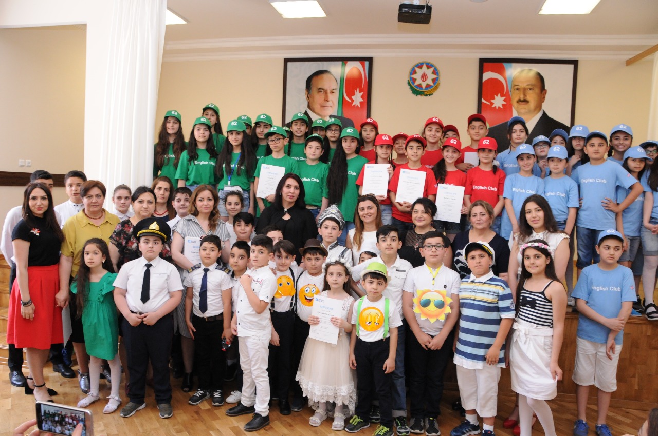 62 saylı məktəb-liseydə sagirdlər ingilis dilində kompozisiyalar hazırladı - FOTOLAR