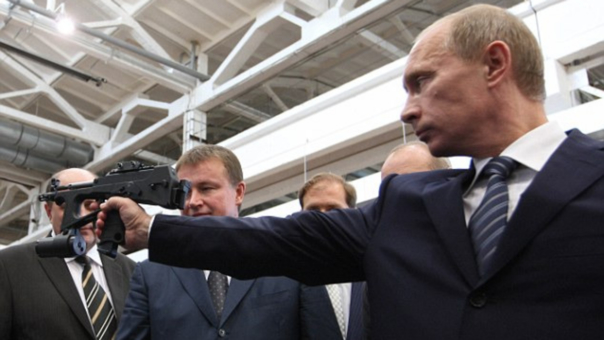 Putin Rusiyanın ən son silahlarından DANIŞDI