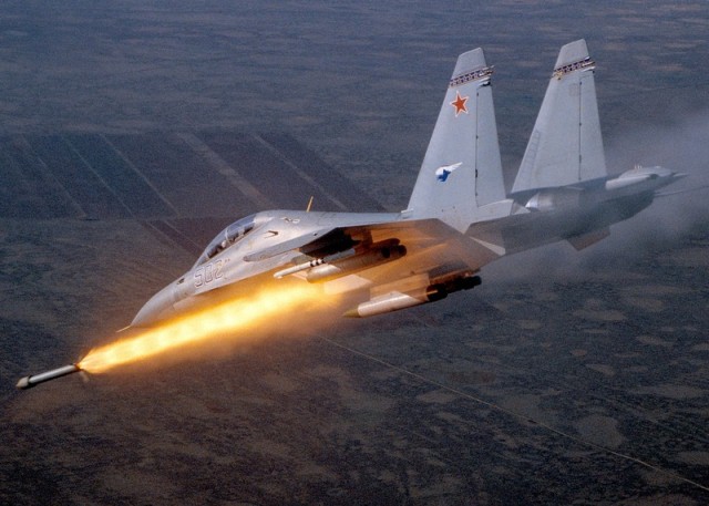 &nbsp;ABŞ yenə Suriyanı bombaladı: 12 &ouml;l&uuml;