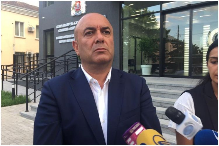 Azərbaycanlı deputat dörd saat dindirildi