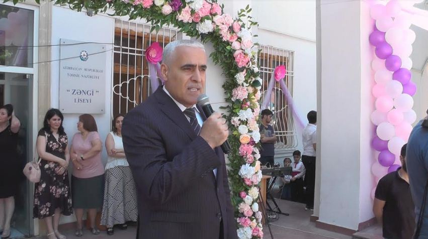 “Zəngi” liseyində son zəng mərasimi