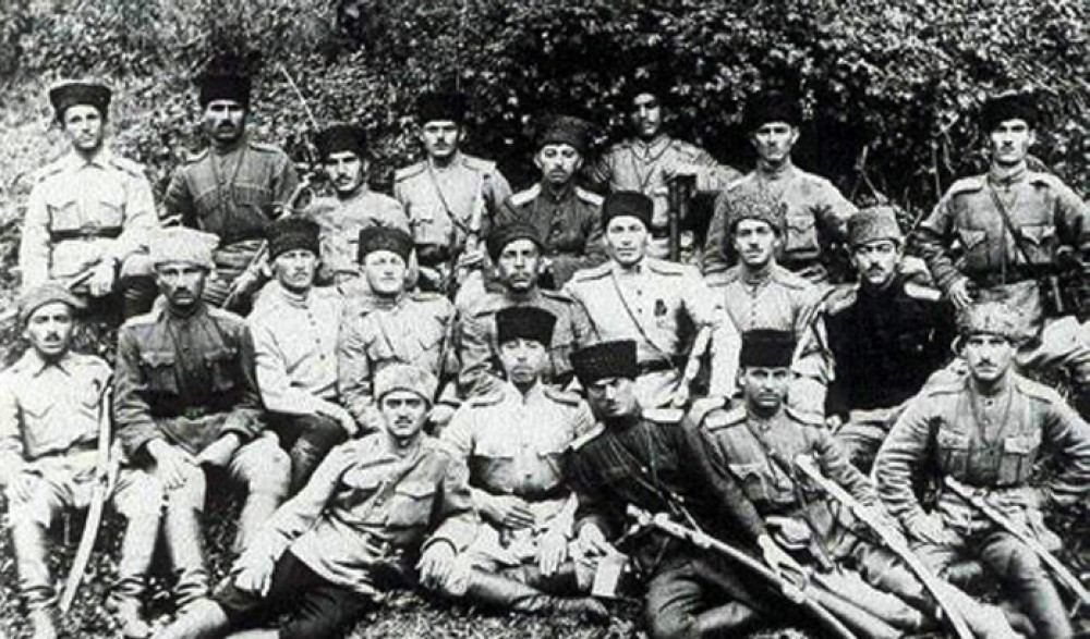 C&uuml;mhuriyyət generallarının hərb&ccedil;i kadrlar &uuml;&ccedil;&uuml;n a&ccedil;dığı məktəblər &ndash; Xalq və h&ouml;kumətə m&uuml;raciətlər&nbsp;