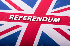 İngiltərədə minlərlə insan referendum tələb edir 