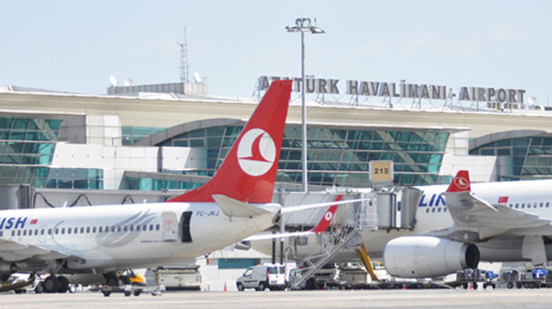 Atat&uuml;rk hava limanında b&uuml;t&uuml;n reyslər təxirə salındı