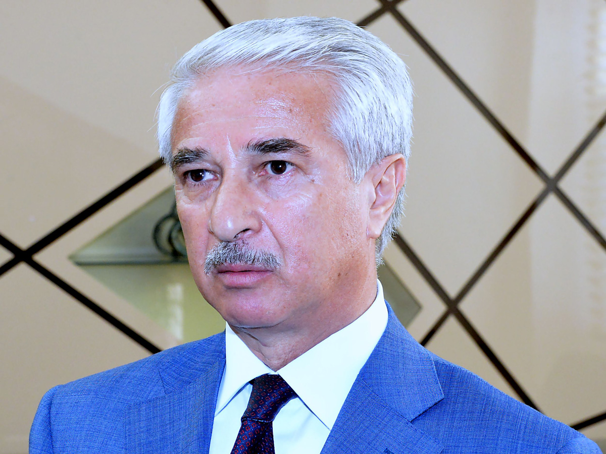 Nazir m&uuml;avini: &ldquo;M&uuml;ğənnilər vergilərini kifayət dərəcədə &ouml;dəmirlər&rdquo;