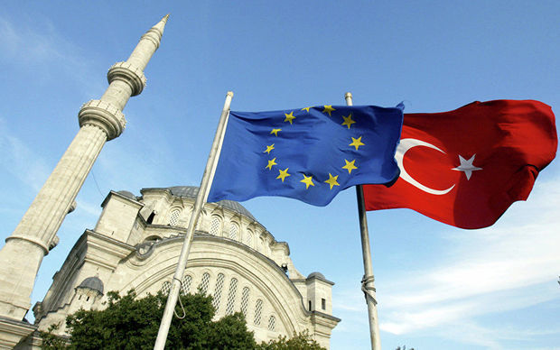 Avropa İttifaqı Ankaraya &uuml;&ccedil; milyard avro ayıracaq