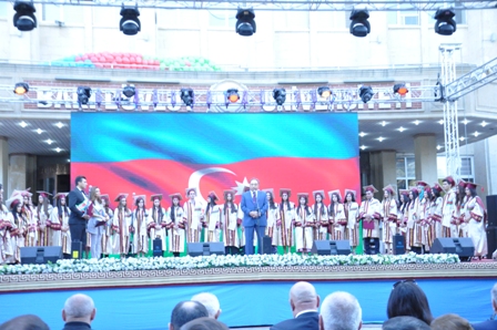 100 ildə 150 min məzunu olan Universitet 