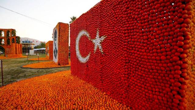 T&uuml;rkiyədə portağaldan qeyri-adi fiqurlar - FOTOLAR