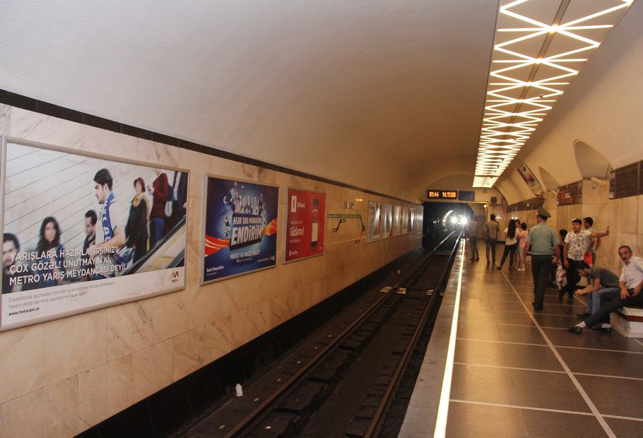 Metroda son durum &ndash; RƏSMİ + FOTOLAR