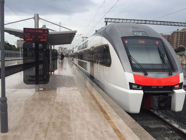 Bakı-Sumqayıt-Bakı elektrik qatarlarının sayı artırılır