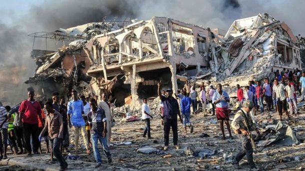 Somalidə partlayış: 9 &ouml;l&uuml;