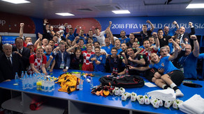 Xorvatiya prezidenti Rusiya &uuml;zərində qələbəni futbol&ccedil;ularla qeyd edib