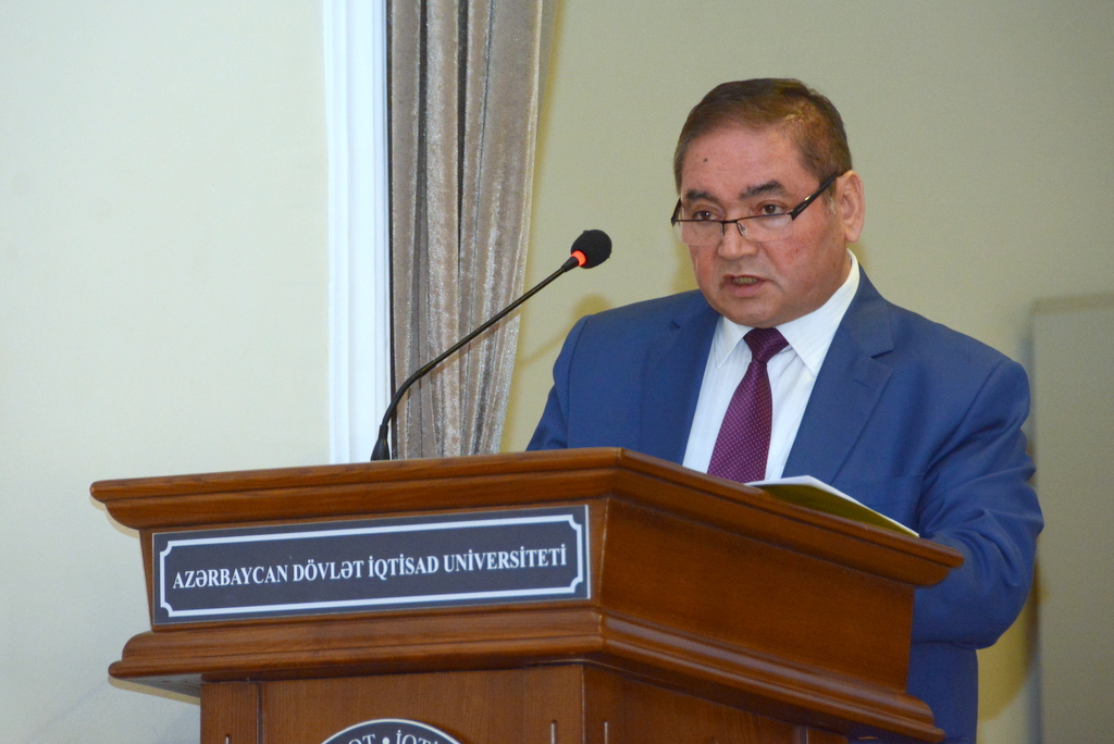 600-dən y&uuml;ksək bal toplayanlara UNEC-də inanılmaz f&uuml;rsət