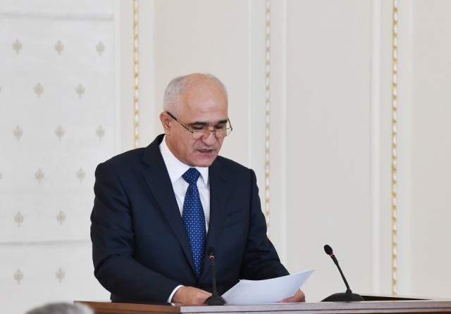 Şahin Mustafayev Prezidentə hesabat verdi