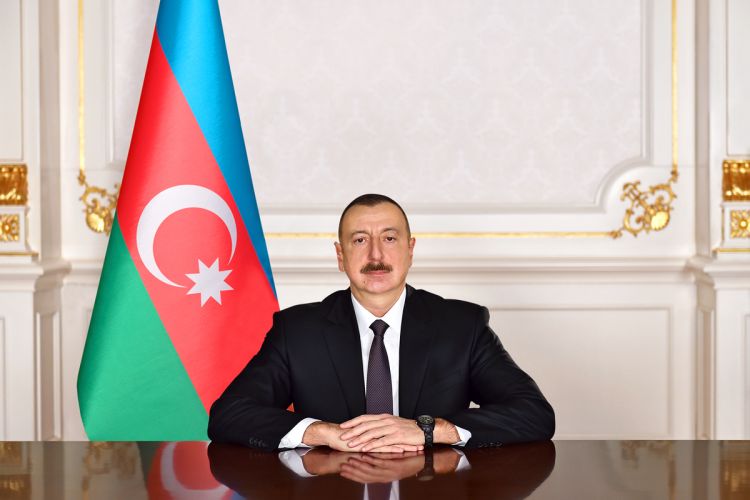 İlham Əliyev monteneqrolu həmkarını təbrik etdi