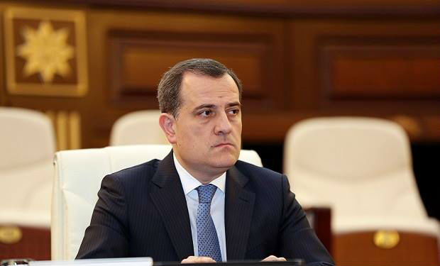 Nazir&nbsp;məcburi k&ouml;&ccedil;k&uuml;n məktəbləri ilə bağlı əmr imzaladı