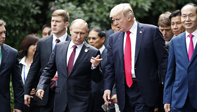 ABŞ-da Trampın yerinə Putinin şəklini asdılar