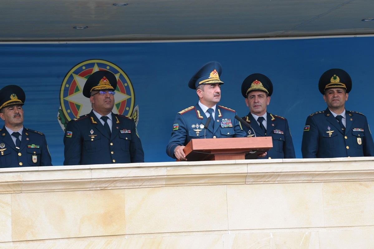 El&ccedil;in Quliyevdən m&uuml;haribə MESAJI&nbsp;