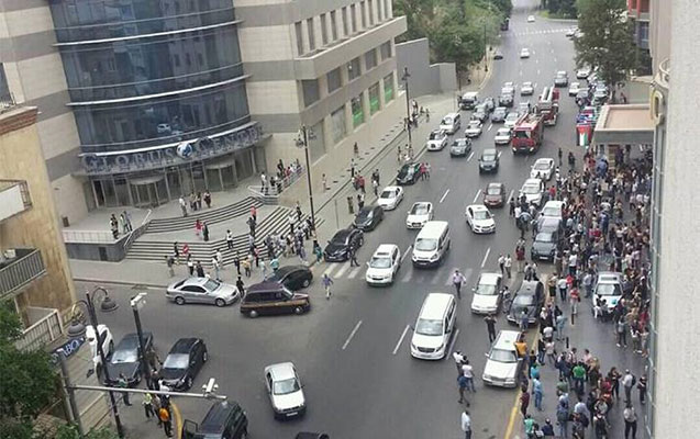 Bakıda “Caspian Plaza”da yanğın oldu