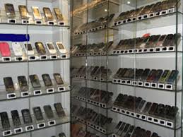 Yeni r&uuml;sumlar mağazalarda telefonların qiymətinə təsir edəcək?
